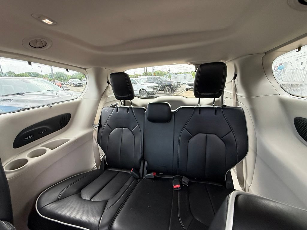 Used 2023 Chrysler Pacifica Limited w/ Uconnect Theater Family Group AWD/4WD image 27
