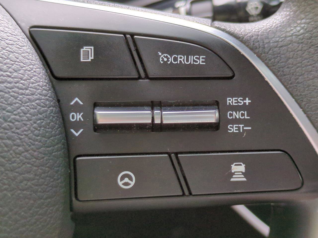 Used 2022 Hyundai Sonata SEL w/ Cargo Package image 24