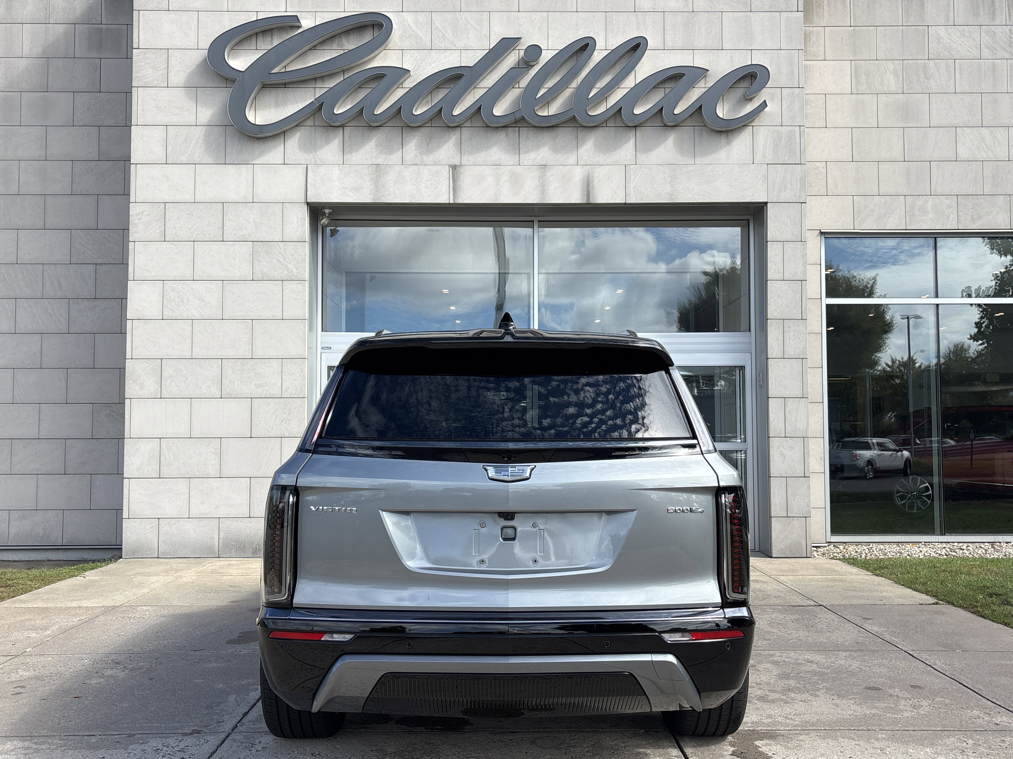 New 2026 Cadillac Vistiq Sport image 6