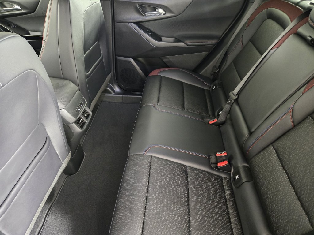 New 2026 Chevrolet Equinox RS w/ Convenience Package III FWD image 34