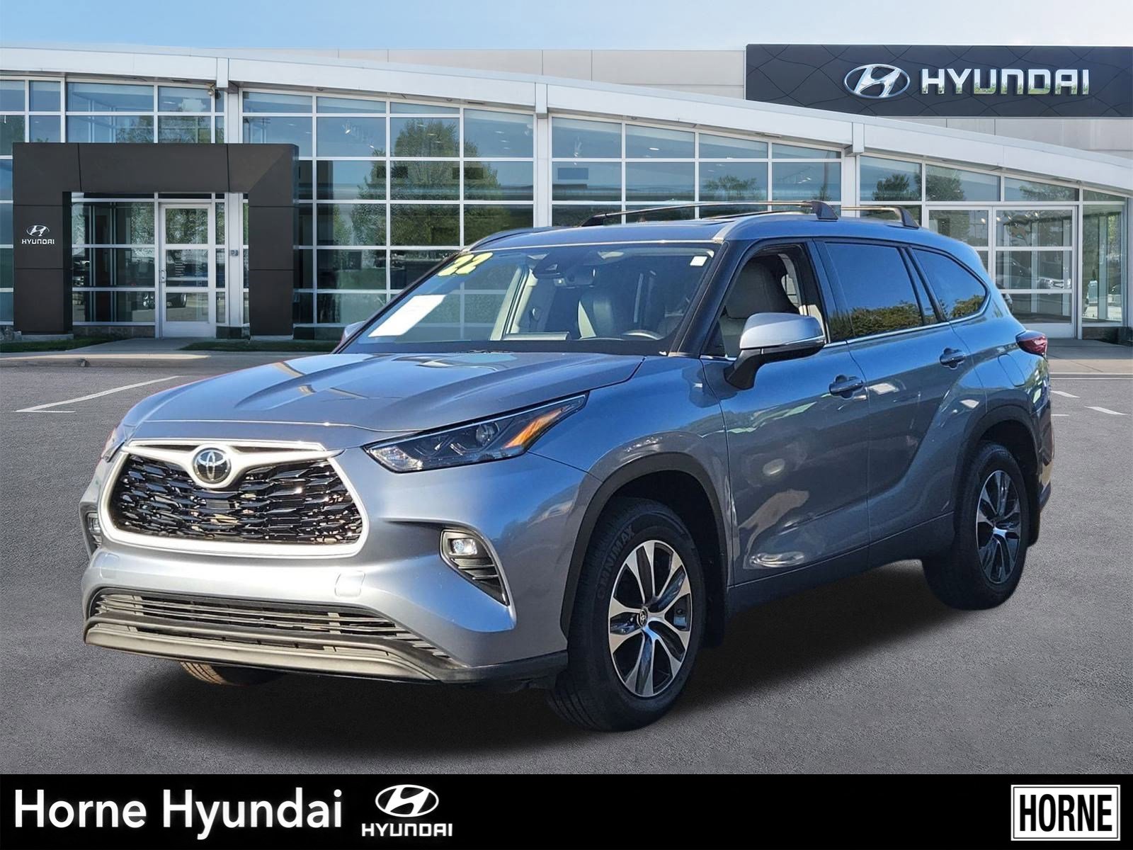 Used 2022 Toyota Highlander XLE