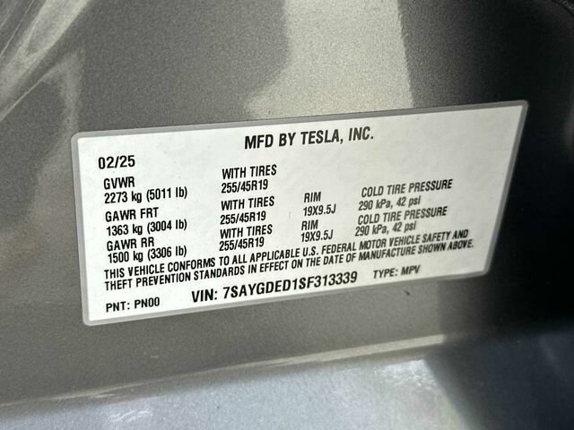 Used 2025 Tesla Model Y Long Range RWD image 35