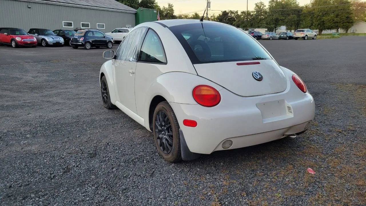 Used 2001 Volkswagen Beetle GLS FWD image 5