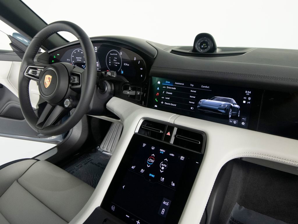 New 2026 Porsche Taycan 4 Cross Turismo AWD/4WD image 31