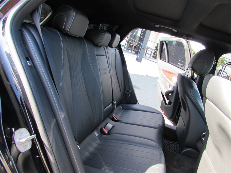 Used 2017 Mercedes-Benz E 400 4MATIC Wagon image 31