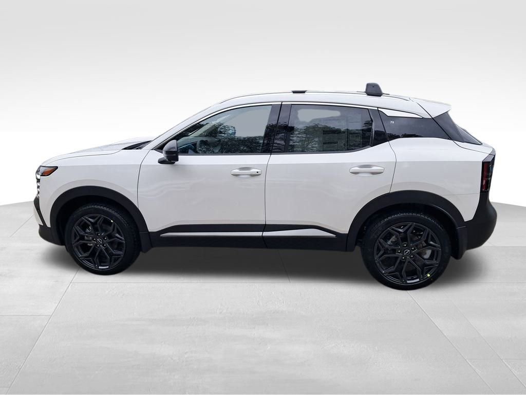 New 2026 Nissan Kicks SR w/ SR Premium Package image 2