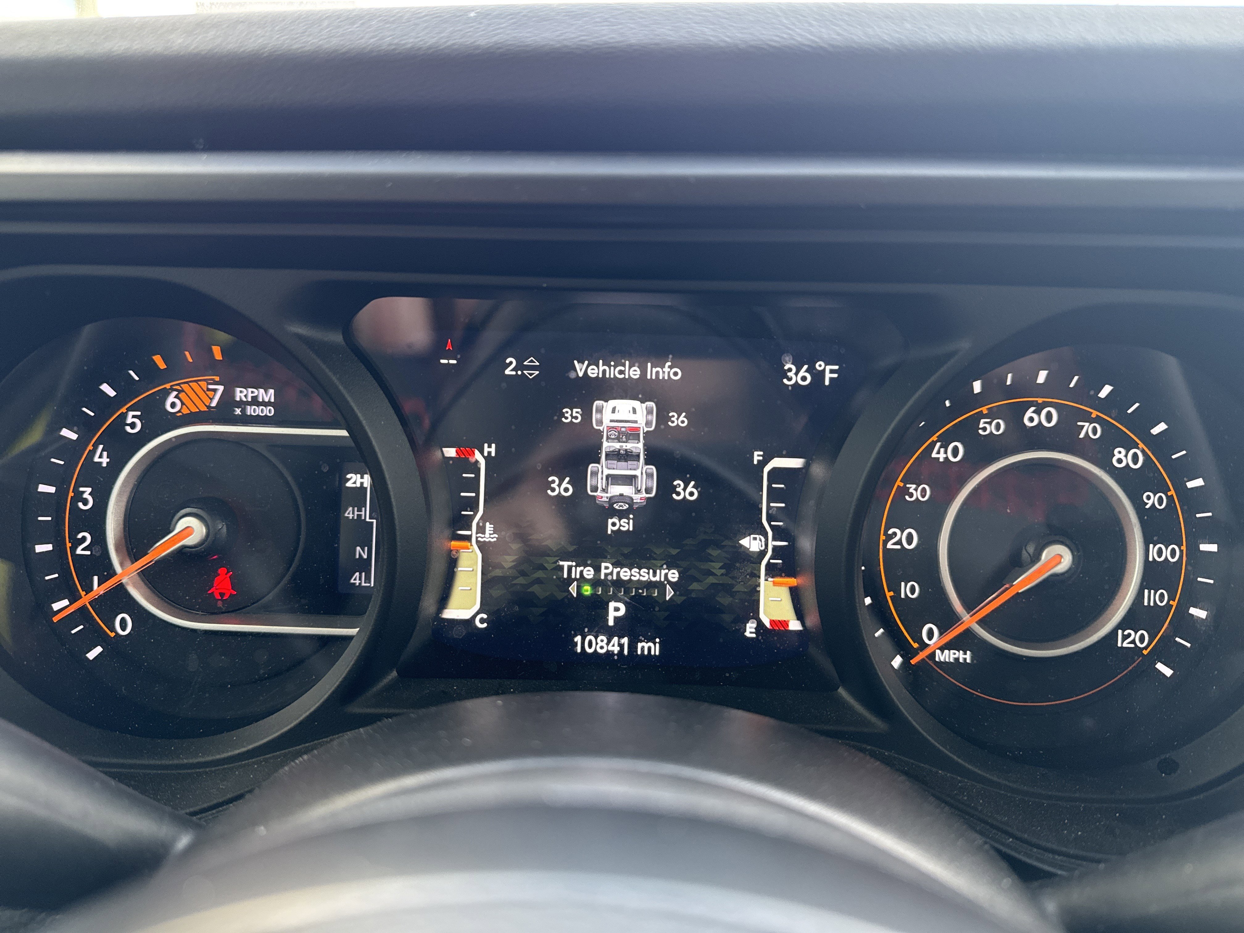 Used 2024 Jeep Wrangler Unlimited Rubicon w/ Technology Group image 20