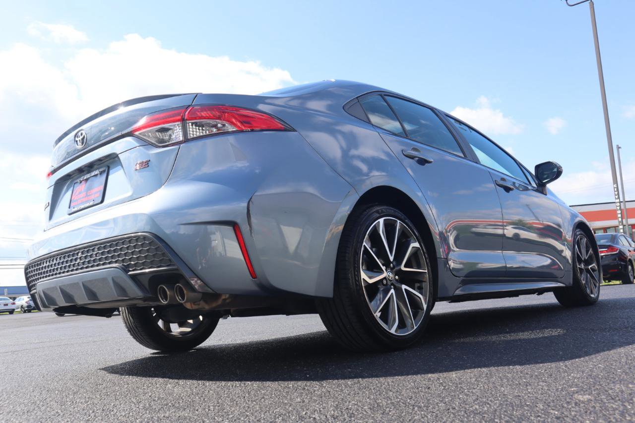 Used 2020 Toyota Corolla SE w/ SE Premium Package FWD image 18