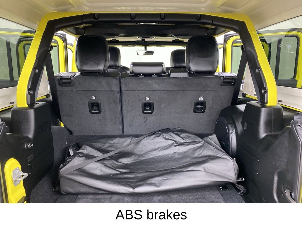 Used 2023 Jeep Wrangler Unlimited Sahara w/ Cold Weather Group image 28