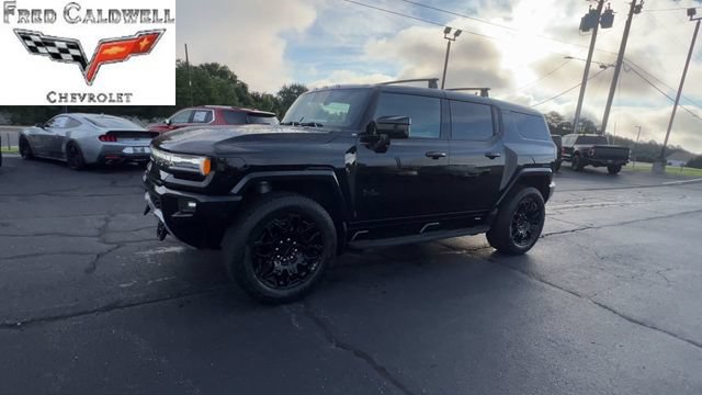 Used 2025 GMC Hummer EV 3X w/ LPO, Cargo Utility Package AWD/4WD image 4