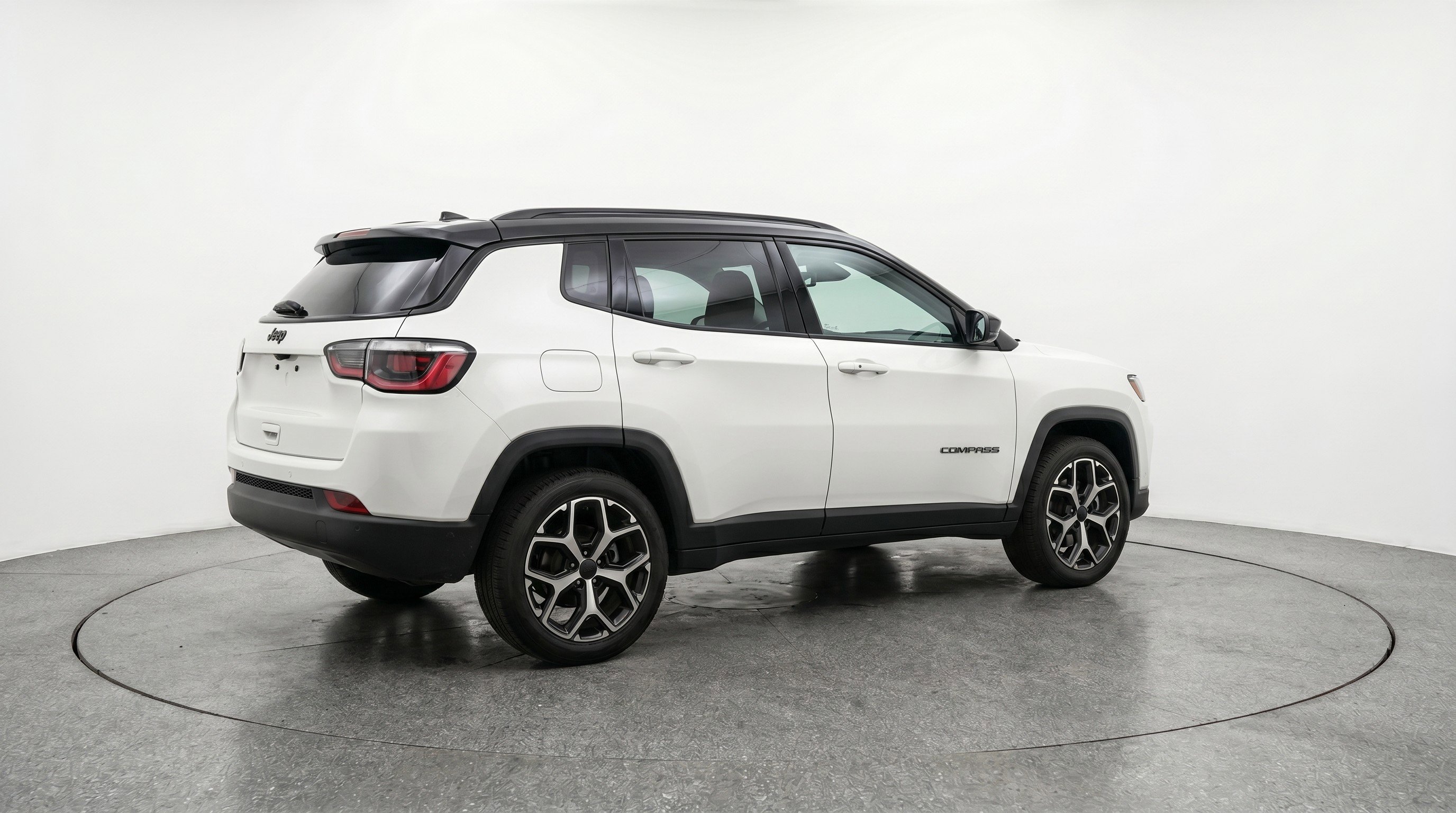Used 2025 Jeep Compass Limited AWD/4WD image 9