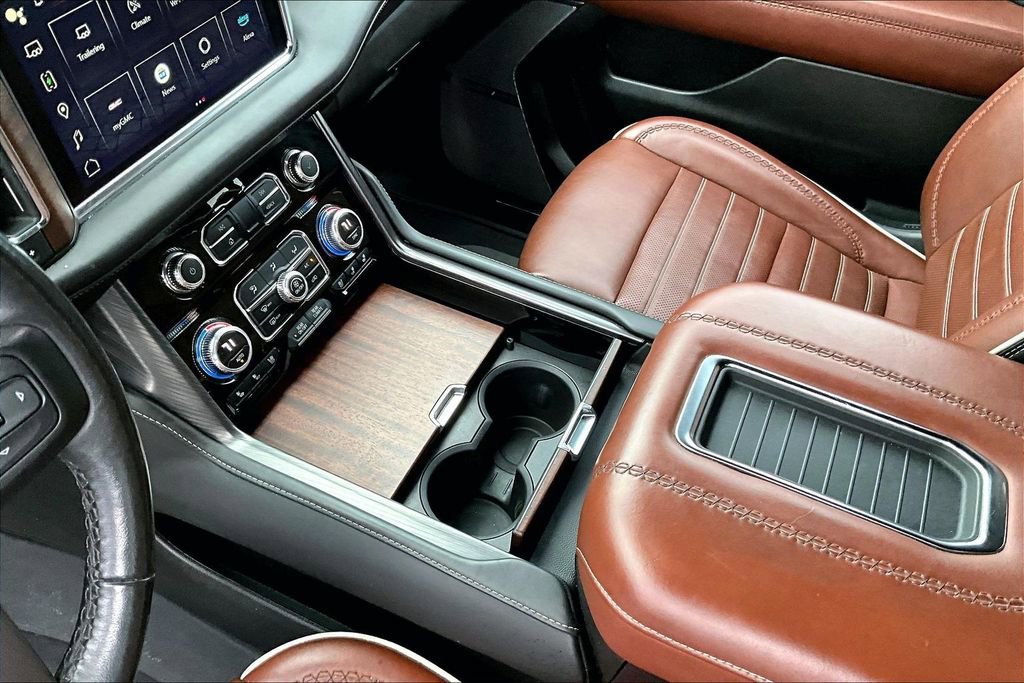 Used 2023 GMC Yukon XL Denali Ultimate image 15