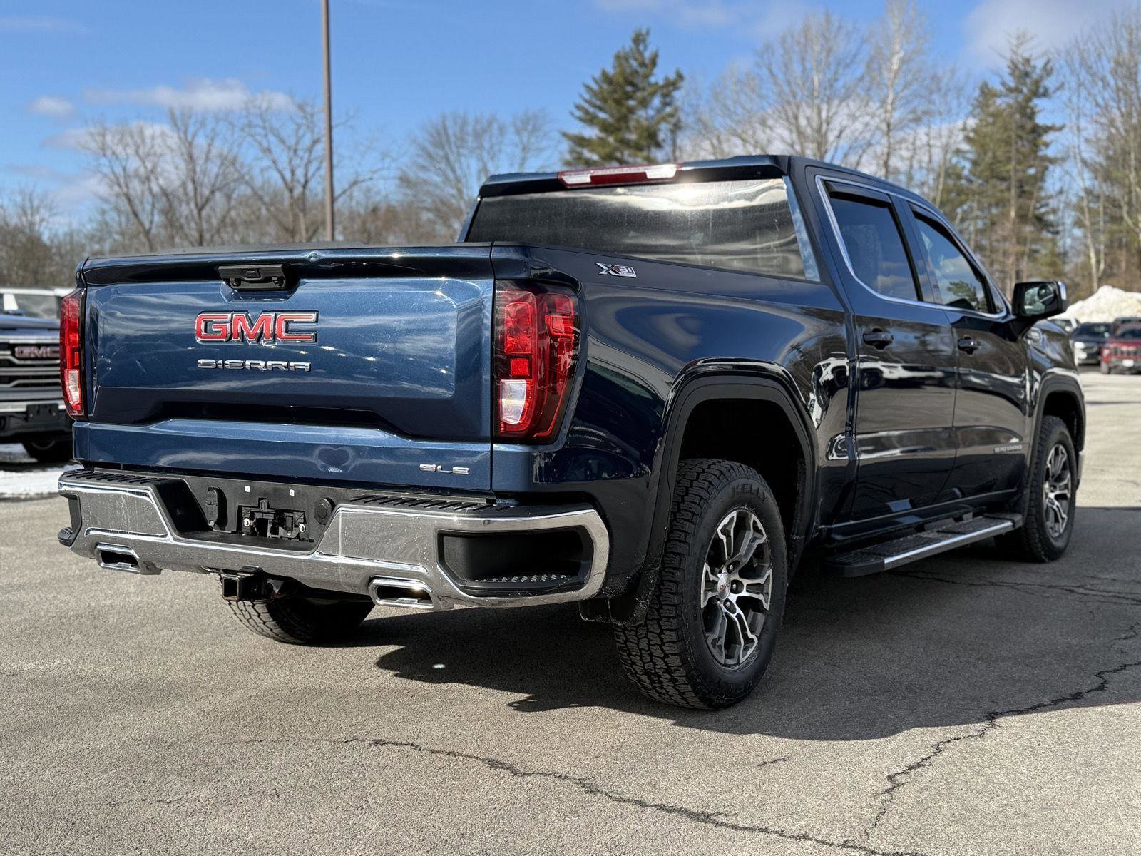 Certified 2023 GMC Sierra 1500 SLE image 5