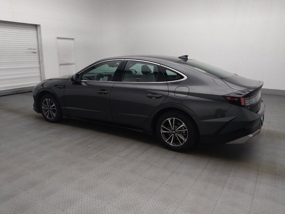 Used 2025 Hyundai Sonata SEL FWD image 3