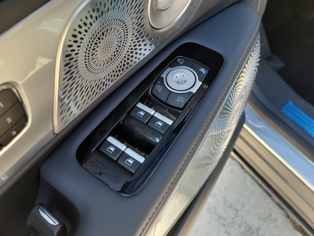 New 2026 Lincoln Nautilus Reserve AWD/4WD image 19