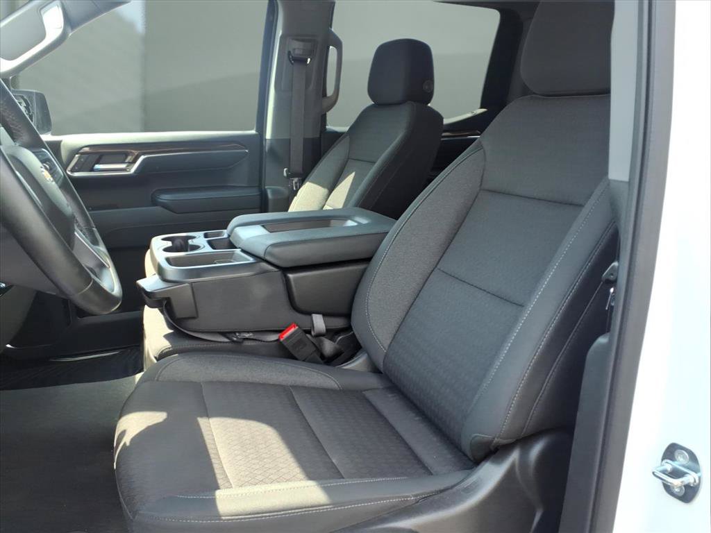 Used 2023 Chevrolet Silverado 1500 LT AWD/4WD image 14