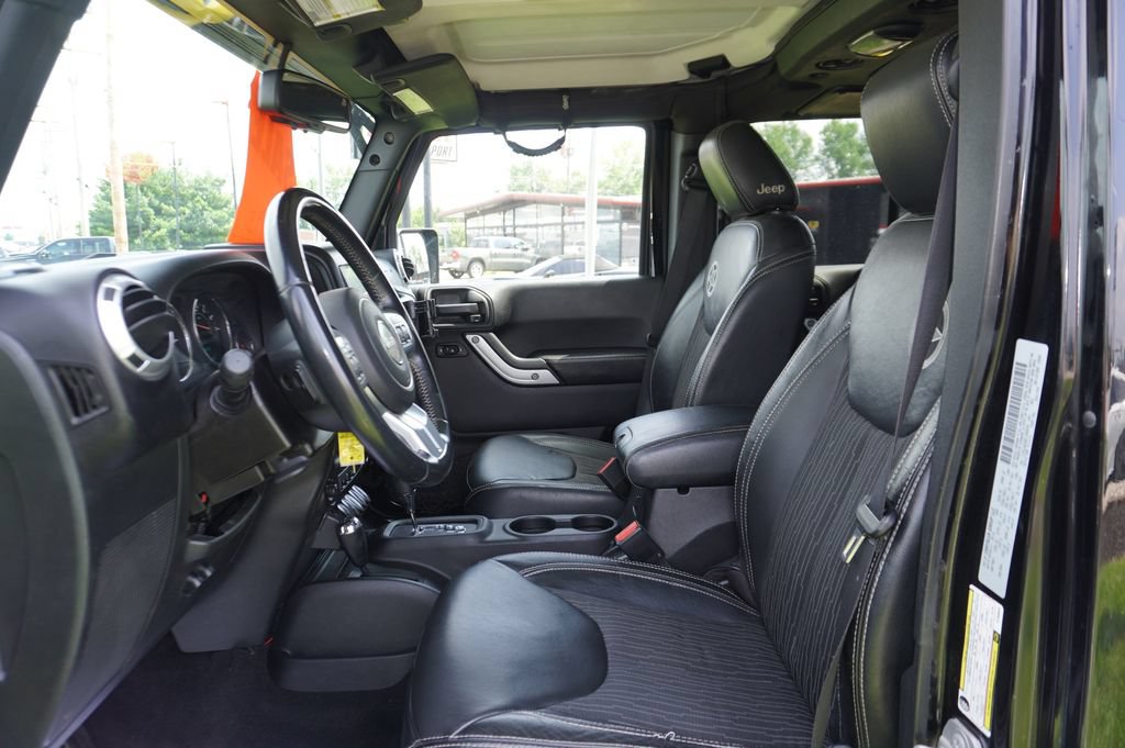 Used 2015 Jeep Wrangler Unlimited Sport AWD/4WD image 24