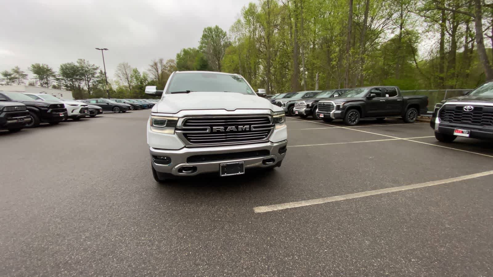 Used 2022 RAM 1500 Laramie AWD/4WD image 3