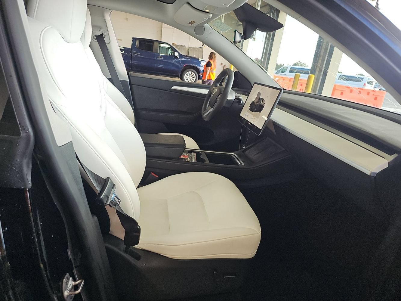 Used 2023 Tesla Model Y Long Range AWD/4WD image 10