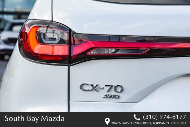 Certified 2025 MAZDA CX-70 3.3 Turbo w/ Preferred Package AWD/4WD image 9