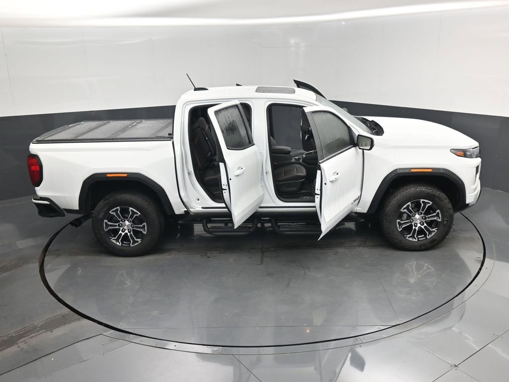 Used 2025 GMC Canyon AT4 w/ Technology Plus Package AWD/4WD image 18