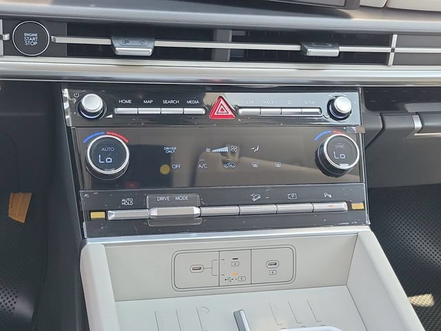 New 2026 Hyundai Santa Fe SE FWD image 13