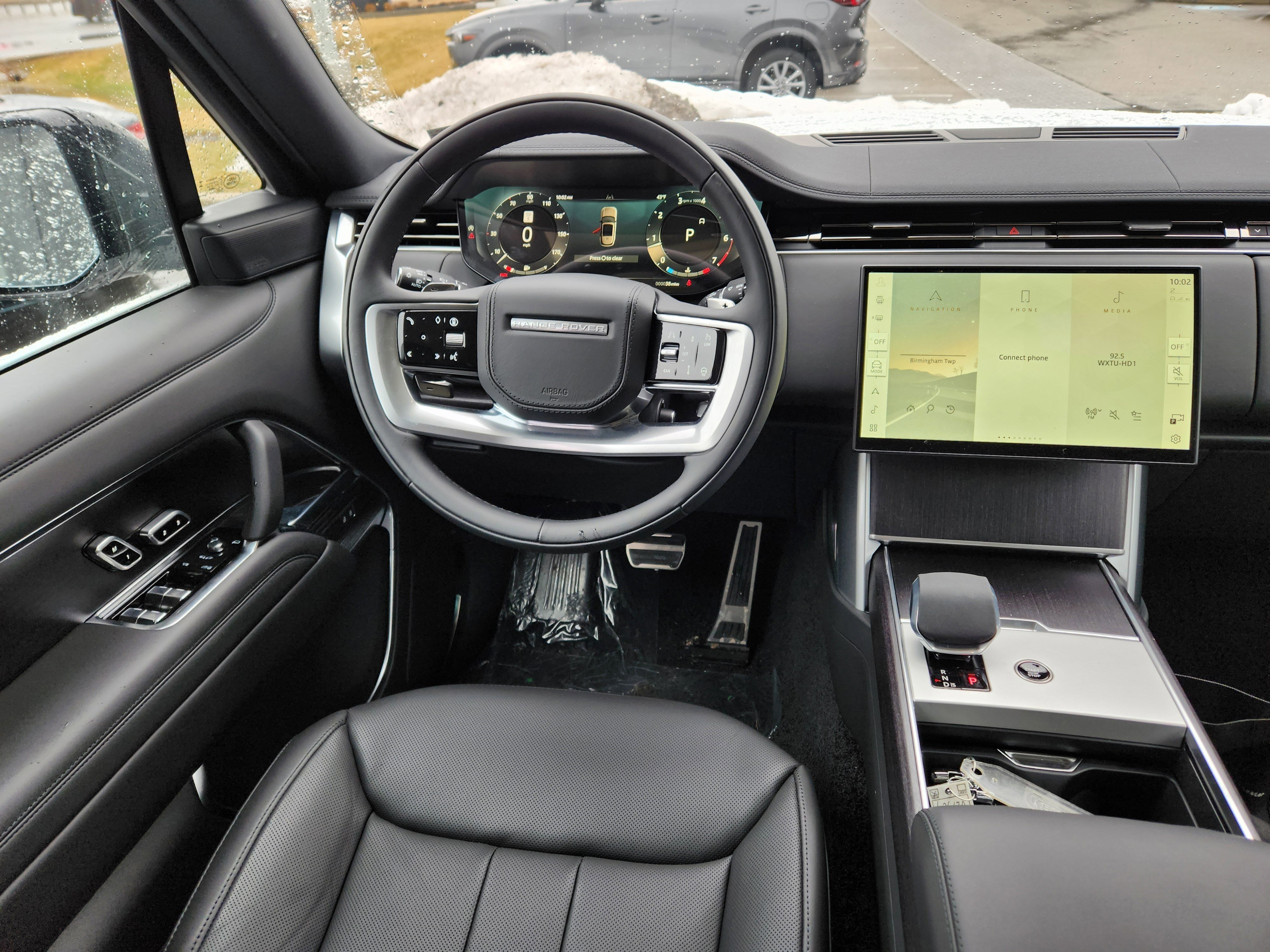 New 2026 Land Rover Range Rover Long Wheelbase SE image 14