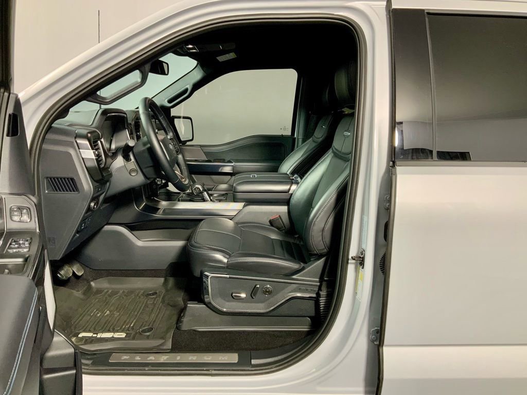 Used 2025 Ford F150 Platinum image 20