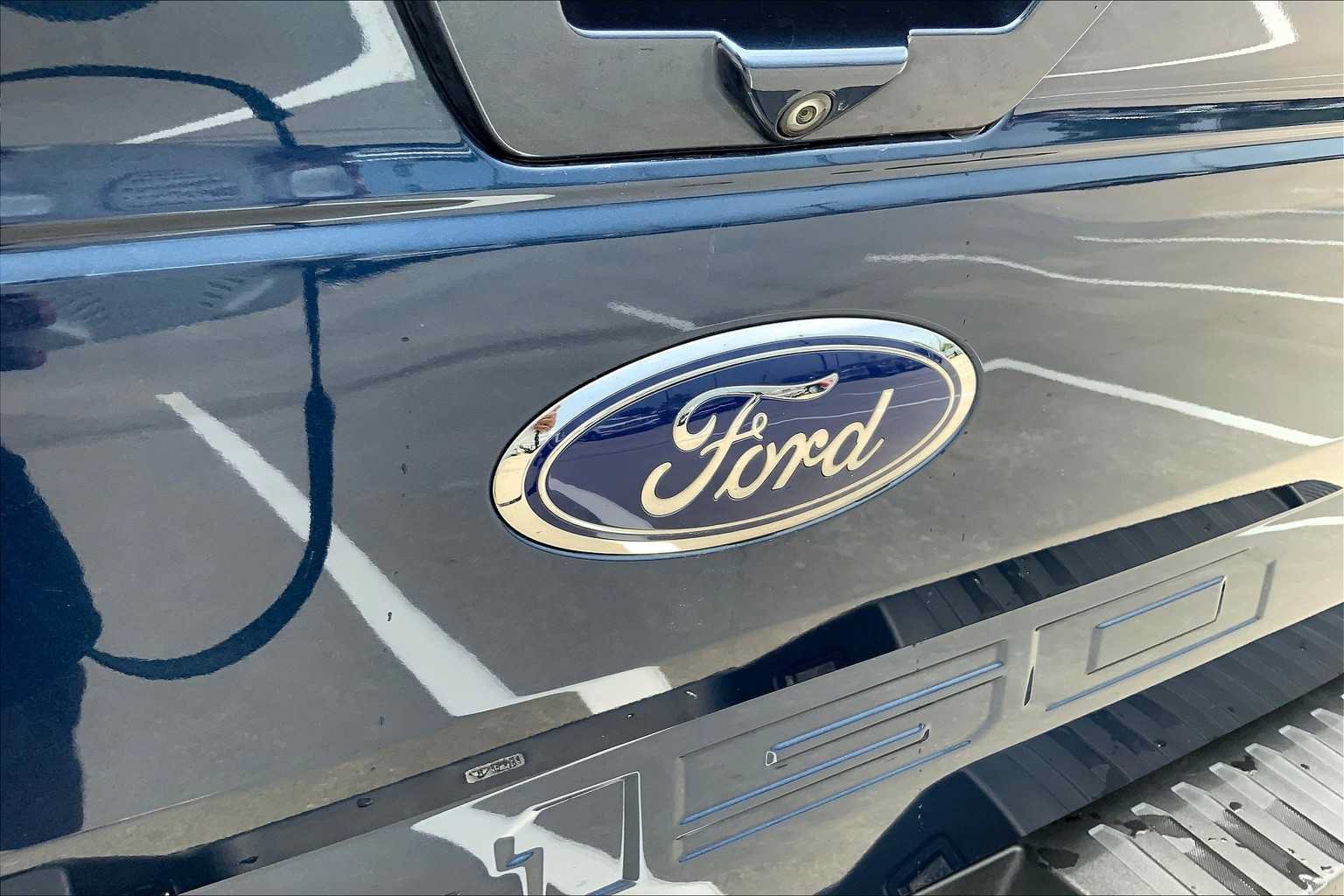 Used 2020 Ford F150 Lariat RWD image 30