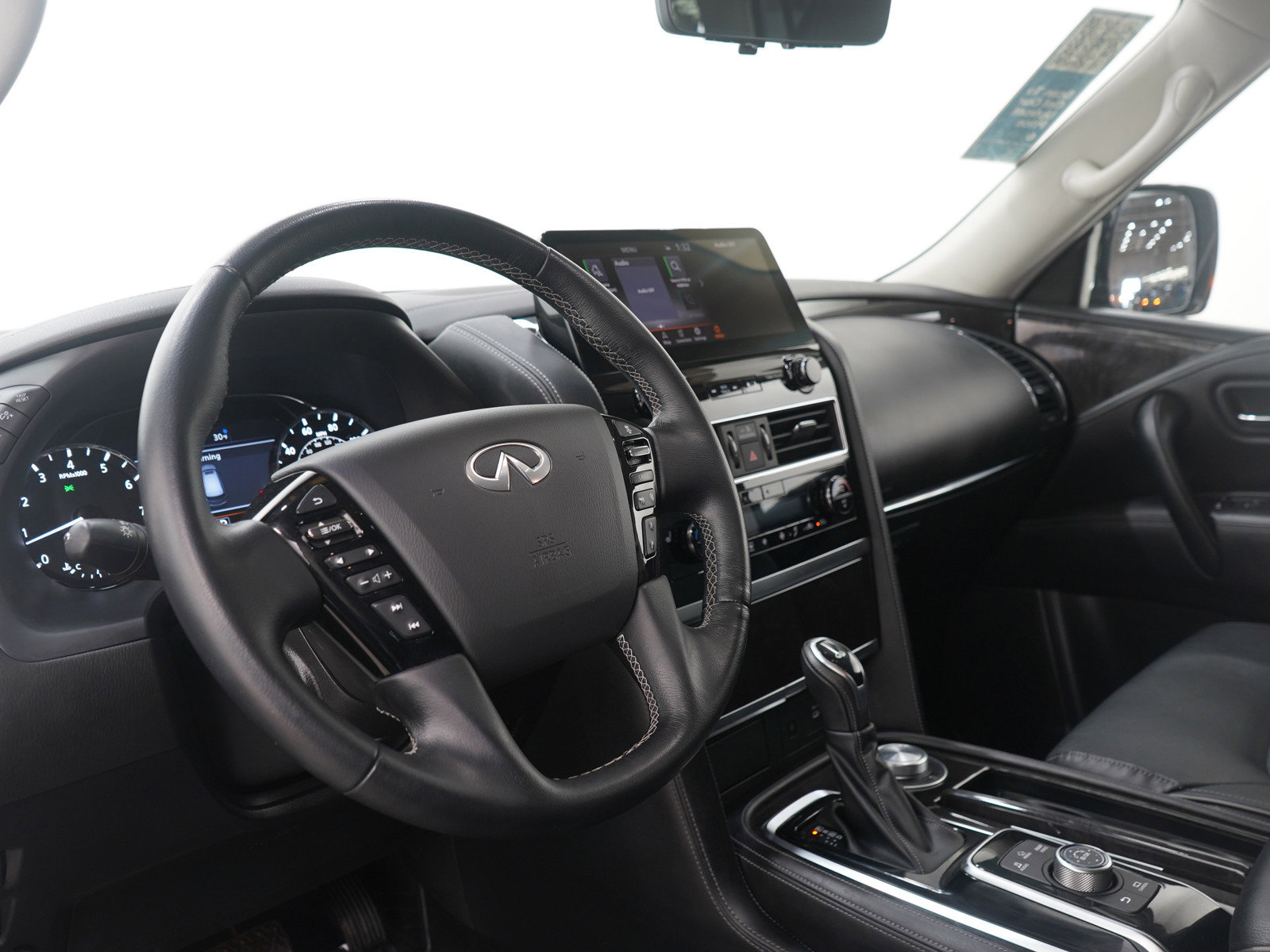 Used 2024 INFINITI QX80 Luxe AWD/4WD image 31