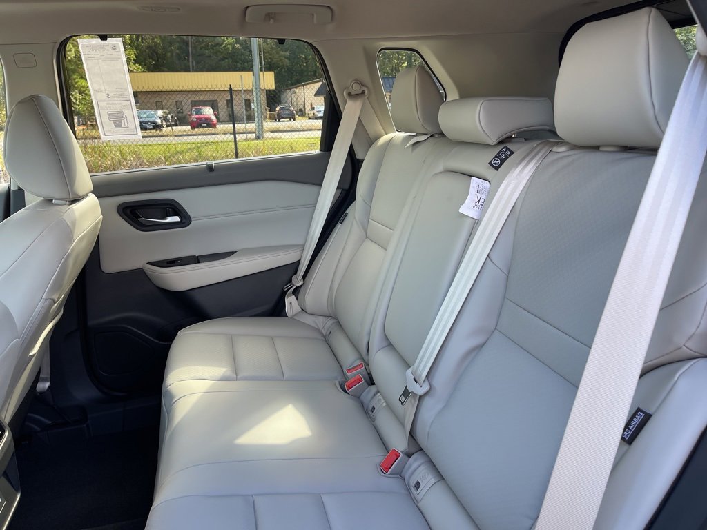 New 2026 Nissan Rogue SV w/ SV Premium Package image 18