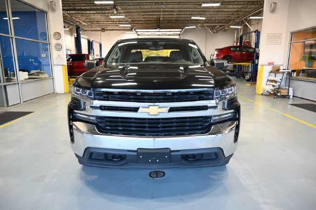 Used 2019 Chevrolet Silverado 1500 LT w/ All-Star Edition AWD/4WD image 2