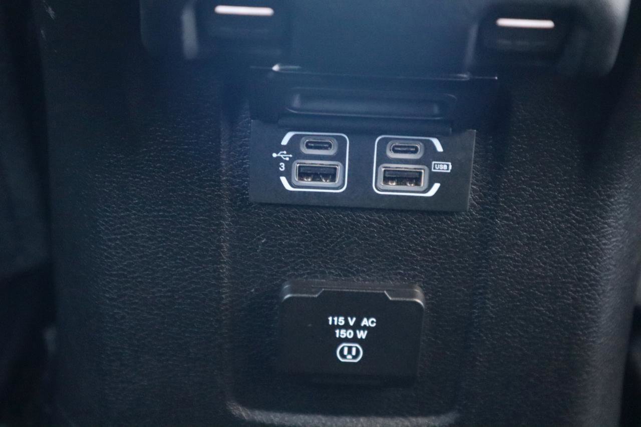 Used 2018 Jeep Wrangler Unlimited Rubicon AWD/4WD image 46