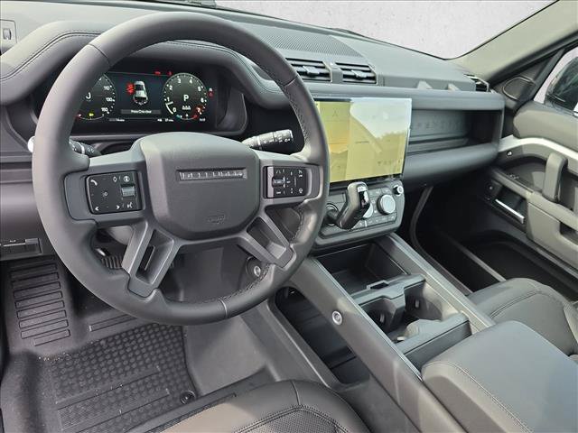 Used 2026 Land Rover Defender 110 S AWD/4WD image 15