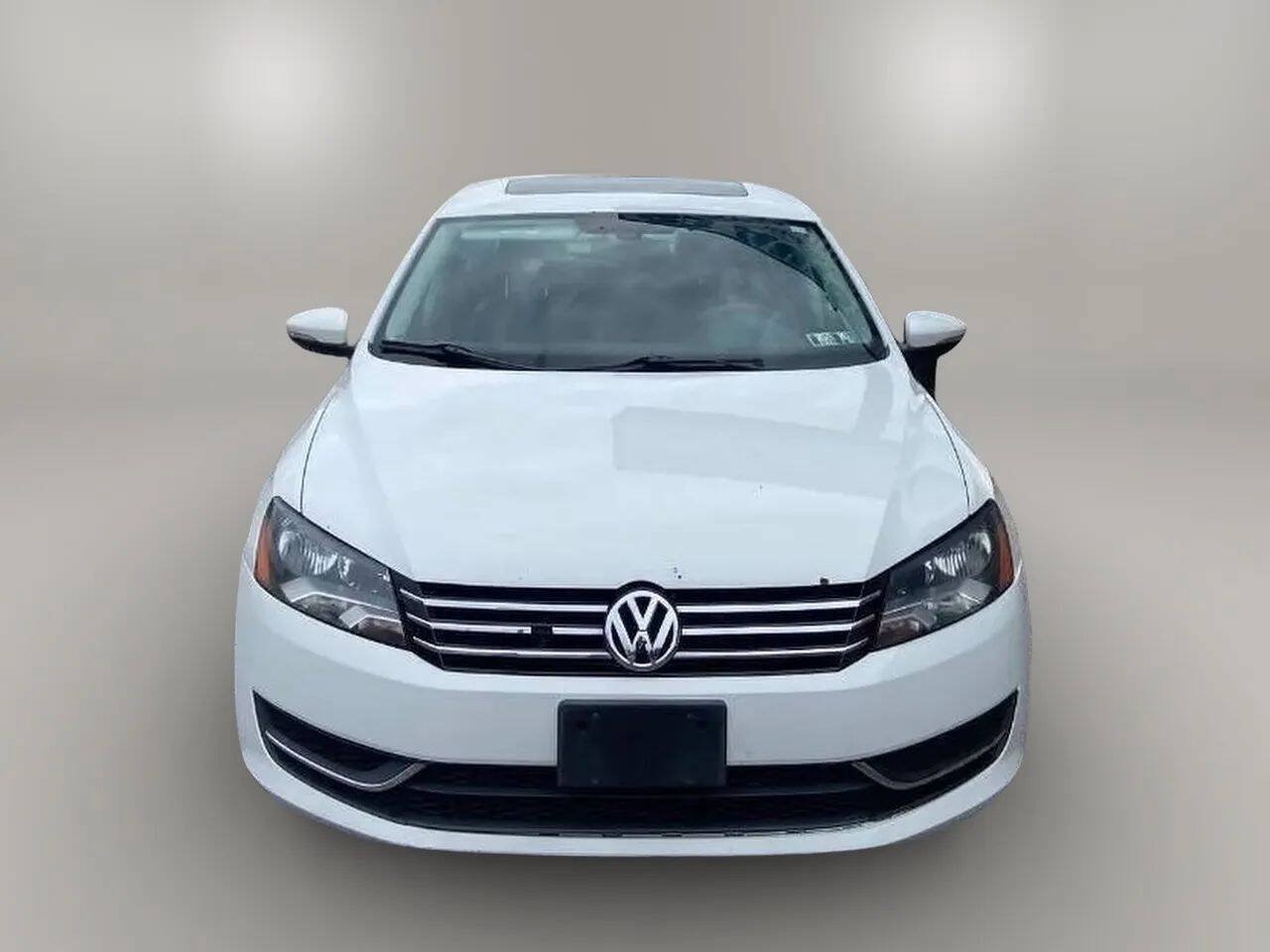 Used 2012 Volkswagen Passat 2.5 SE FWD image 2