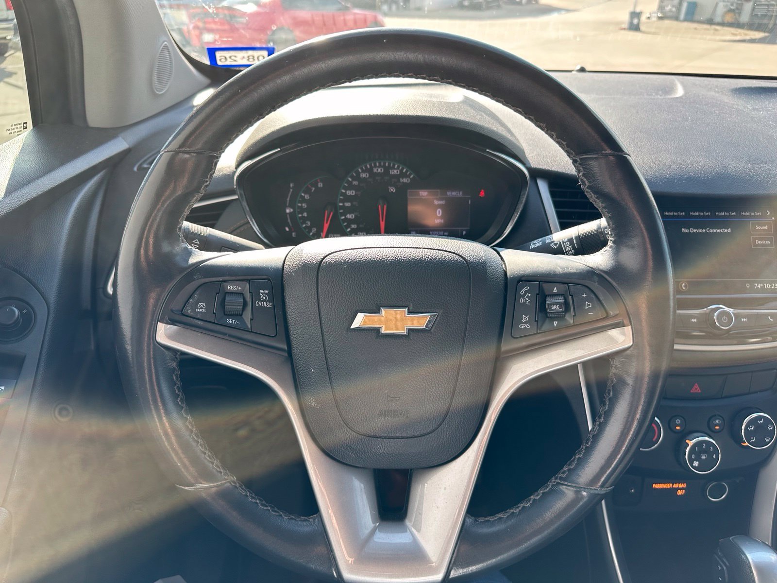 Used 2019 Chevrolet Trax LT w/ LT Convenience Package FWD image 10