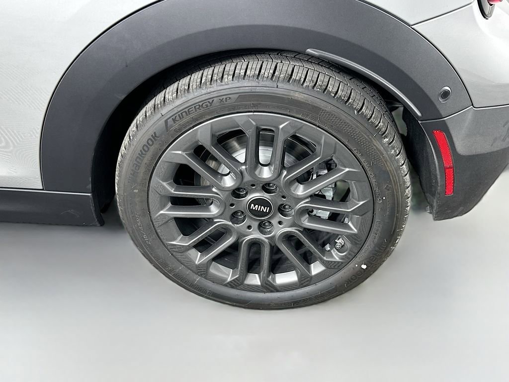 Certified 2025 MINI Cooper S FWD image 22