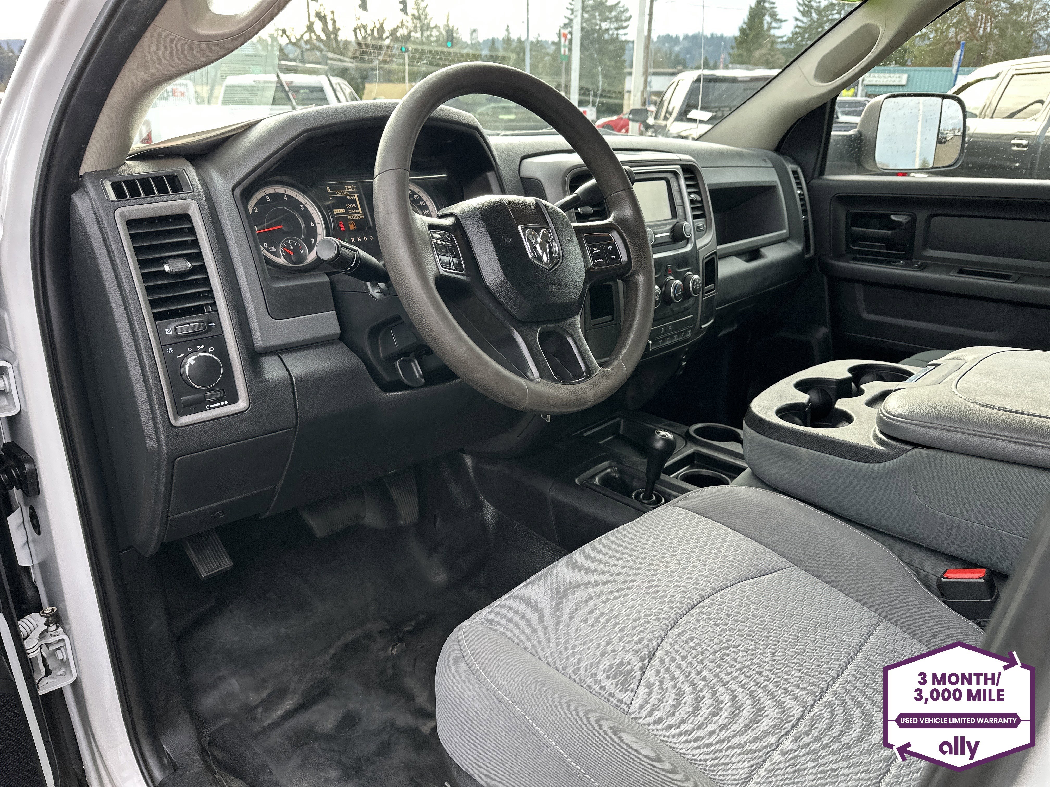 Used 2018 RAM 3500 Tradesman w/ Chrome Appearance Group AWD/4WD image 9