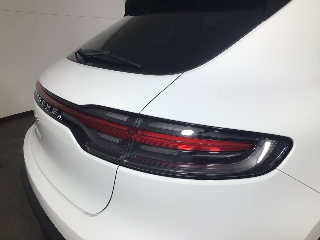 Certified 2023 Porsche Macan Turbo AWD/4WD image 16