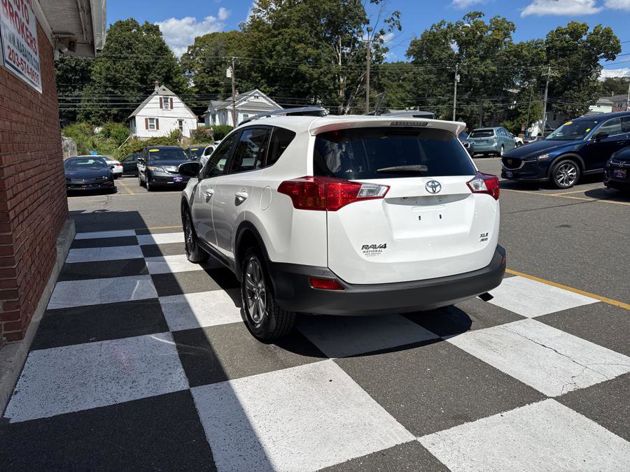 Used 2015 Toyota RAV4 XLE image 4