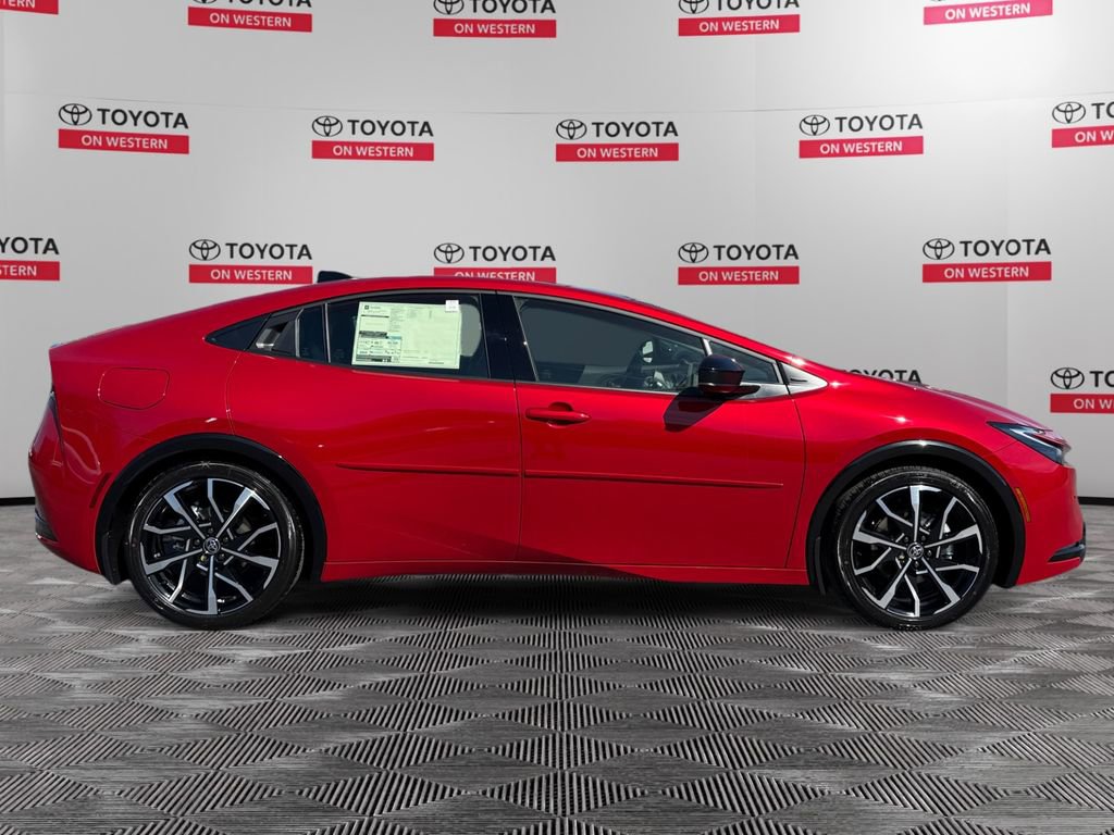 New 2026 Toyota Prius Plug-In Hybrid FWD image 2