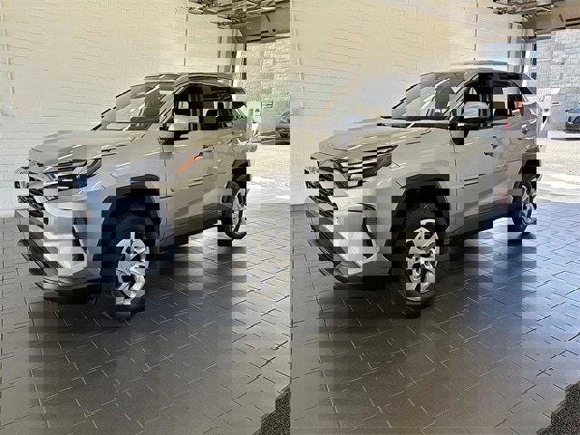 New 2025 Toyota RAV4 LE image 3