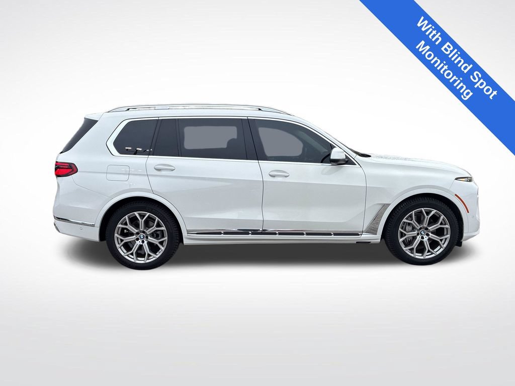 Used 2025 BMW X7 xDrive40i w/ Premium Package AWD/4WD image 2