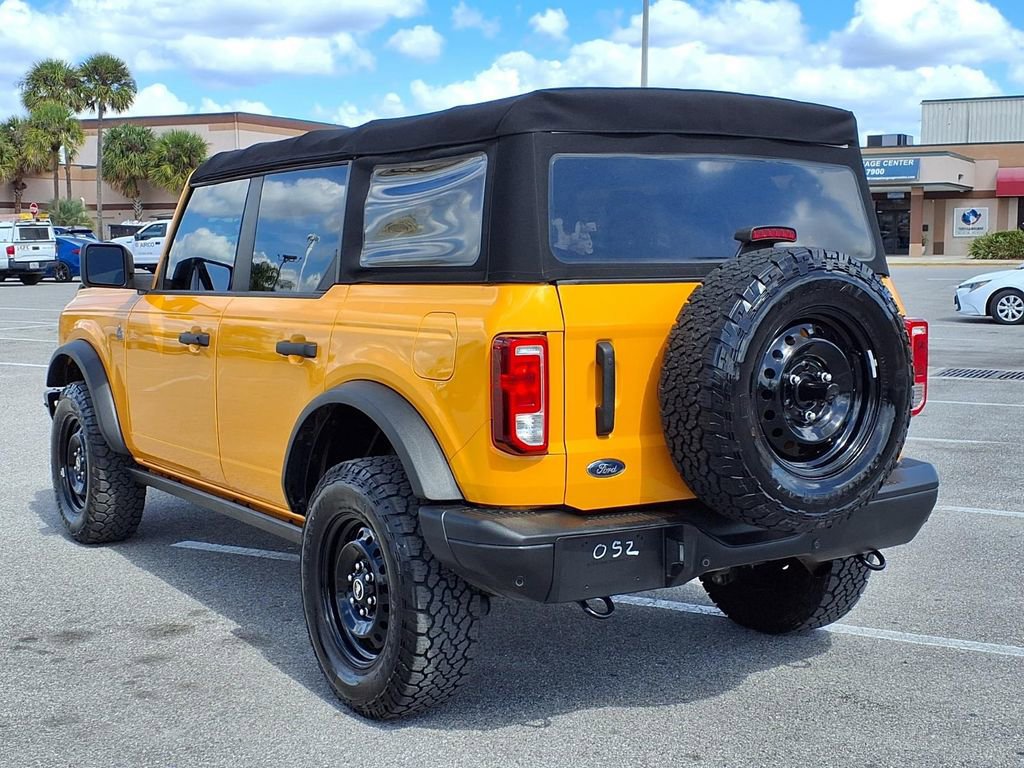 Used 2021 Ford Bronco Black Diamond image 5