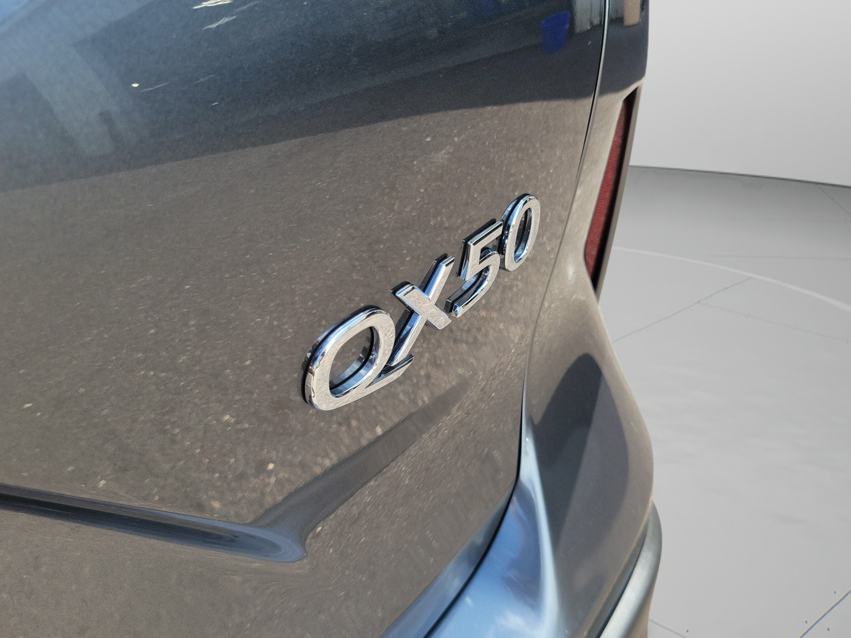 Certified 2023 INFINITI QX50 Luxe FWD image 30