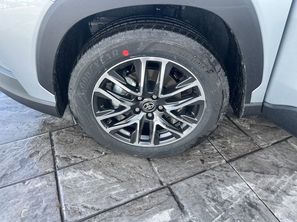 New 2026 Toyota Corolla Cross XLE image 27