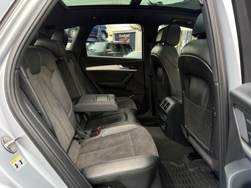 Used 2018 Audi SQ5 Premium Plus w/ Navigation Package image 33