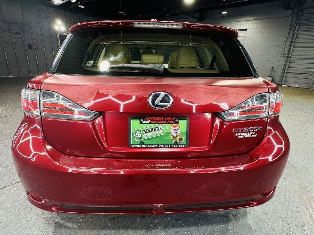 Used 2013 Lexus CT 200h FWD image 4