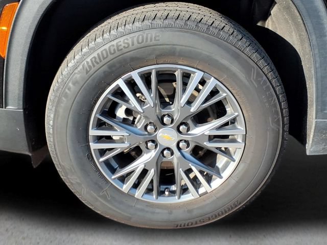 Used 2024 Chevrolet Traverse LT w/ Trailering Package FWD image 10