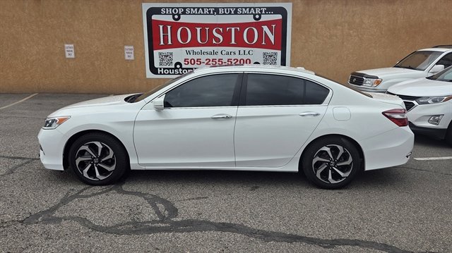Used 2017 Honda Accord EX image 1